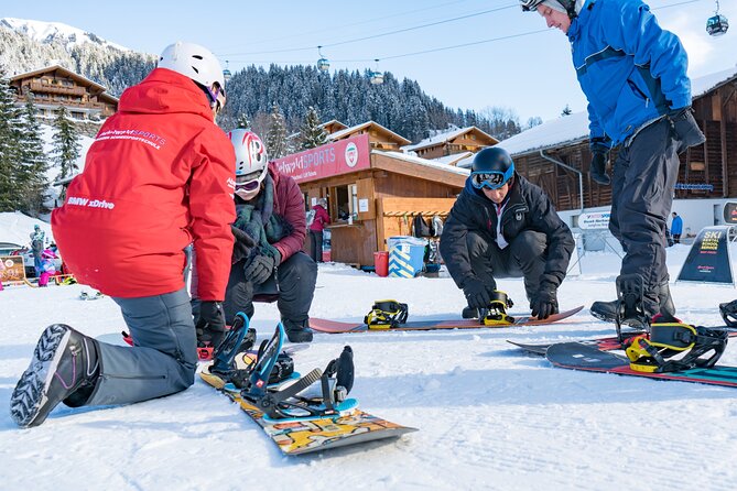 1-Day Beginner Snowboard Package in Grindelwald - Food, breaks, and the cold-weather reality