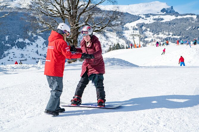 1-Day Beginner Snowboard Package in Grindelwald - Five hours of instruction gives beginners room to improve