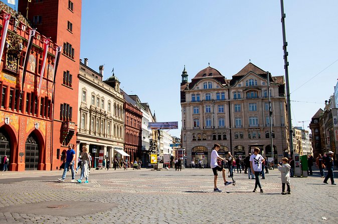 1 Hour express walk of Basel with a Local - Spalentor finishes with another city gate