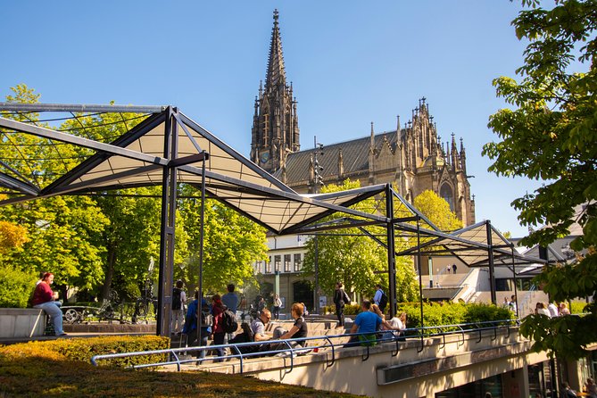 1 Hour express walk of Basel with a Local - What the local guide adds