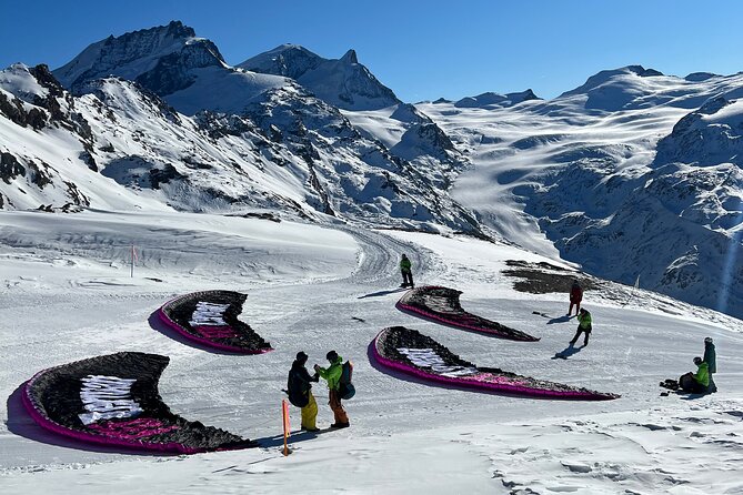 20 to 25 Minute Tandem Paragliding in Zermatt and Matterhorn View - A peaceful flight with room for extra thrills