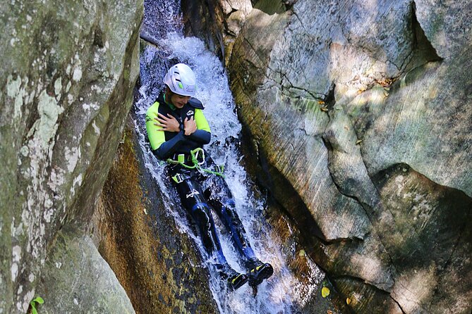 Basic Corippo Canyoning Experience in Valle Verzasca - What Corippo canyoning is really like
