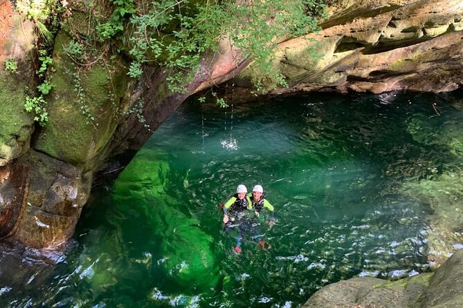 Basic Corippo Canyoning Experience in Valle Verzasca - Meeting at Vogorno and preparing for the canyon