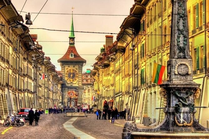 Beautiful Bern's Legends: A Self-Guided Audio Tour - Starting at Bahnhofplatz and finding your bearings