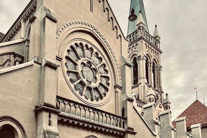 Beautiful Bern's Legends: A Self-Guided Audio Tour - Bundesplatz and Switzerland’s unusual political system