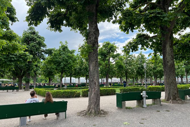 Beautiful Bern's Legends: A Self-Guided Audio Tour - Münsterplatz, where the route opens up