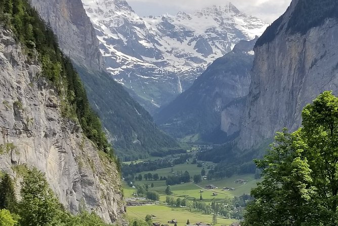 Best of Bernese Oberland Tour from Interlaken - A private route through the Bernese Oberland