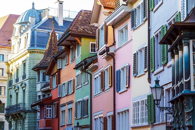 Best of Zürich & Surroundings: Walking Tour, Cable Car and Ferry - Financial district and university quarter