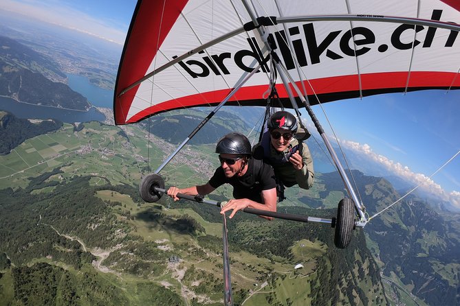 Birdlike Hang Gliding Lucerne - The view over Lake Lucerne and the Alps