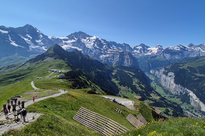 Cheese and chocolate on mountain summit - Who should book this mountain tasting?