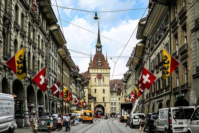 Cheese, Chocolate and Wine in the Bern Region from Luzern - Gruyères village: medieval walls and mountain food
