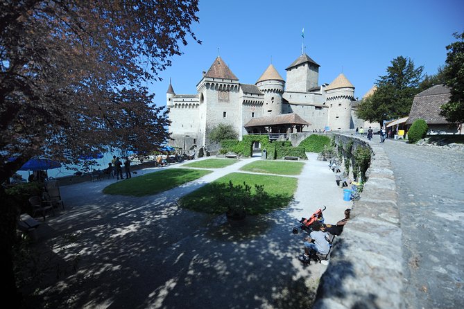 Chillon Castle Entrance Ticket in Montreux - The lake and mountain views
