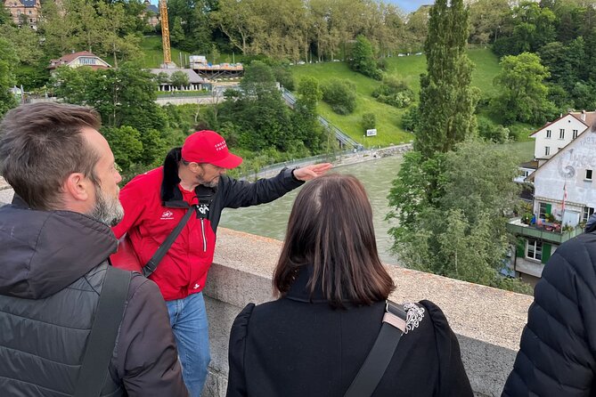 Chocolate tour in Bern with chocolate tasting - The final chocolate bear is a fitting Bern finish