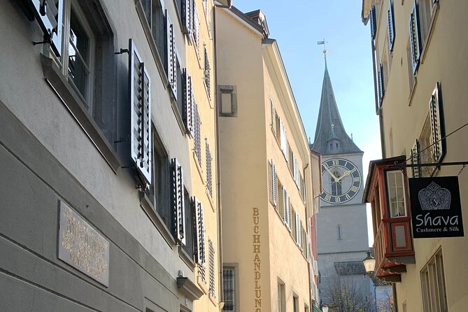 City tour Zurich with the city whispers from CHF 21.00 - Grossmünster and the Reformation