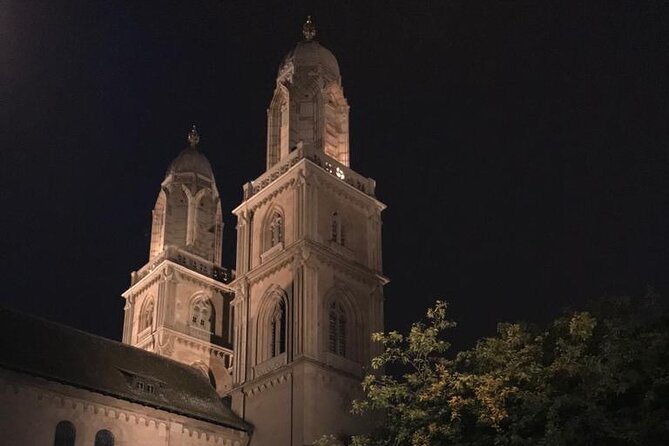 City tour Zurich with the city whispers from CHF 21.00 - Starting at Zurich Hauptbahnhof and Bahnhofstrasse