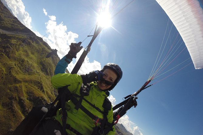 Davos Absolutely Free Flying Paragliding Tandem Flight 1'000 Meters High - The Takeoff: A Few Steps, Then Open Air