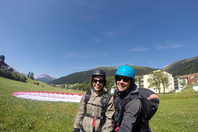 Davos Paragliding Private Tandem Pilot Half Day - Steering and freestyle are optional