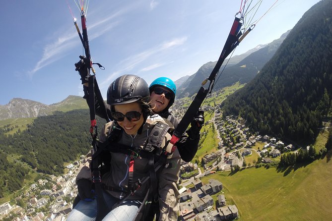 Davos Paragliding Private Tandem Pilot Half Day - Clothing, shoes, and what to bring