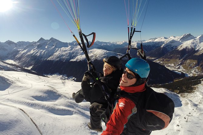 Davos Paragliding Private Tandem Pilot Half Day - From cable car to mountain launch