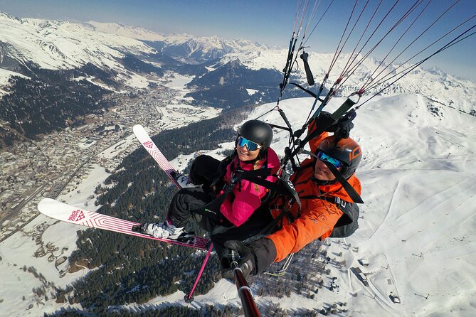 Davos Ski And Fly (Video & Photos Included) - What the tandem flight feels like