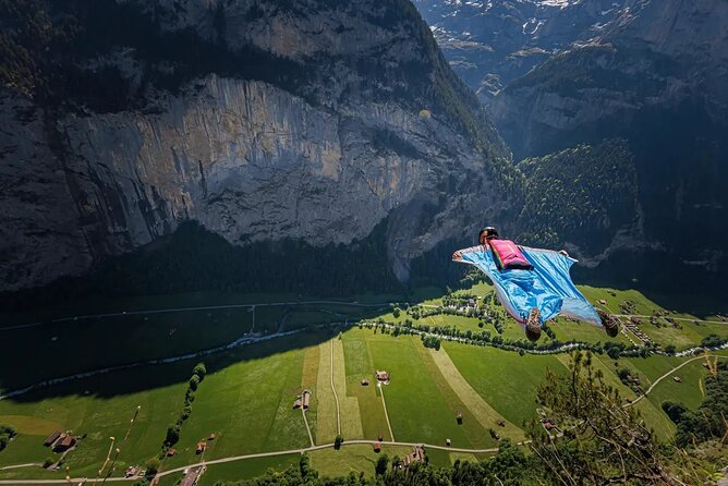 Discover Lauterbrunnen with CHEESE & CHOCOLATE - A Swiss snack with three cheeses and three chocolates