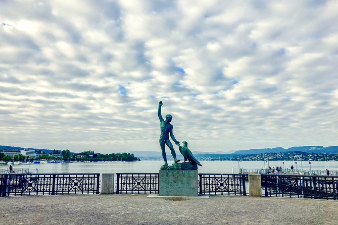 Discover Montreux’s most Photogenic Spots with a Local - What the photo guidance is really worth