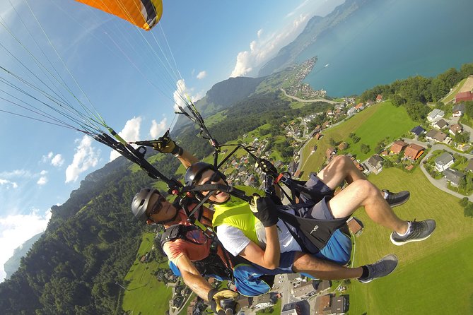 Discovery Flight Lucerne-Engelberg - Taking off above Lucerne and Engelberg