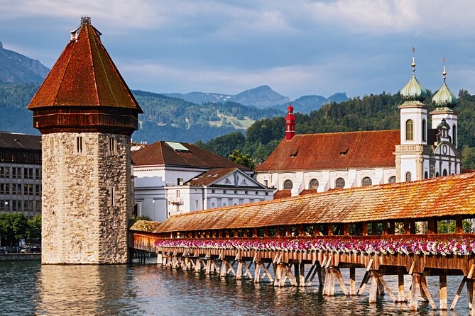 Exclusive Panoramic Train Journey though the Heart of Swiss - Zurich to Lucerne in a Mercedes V-Class