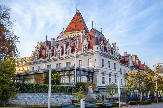 Explore Lausanne in 60 minutes with a Local - Lausanne Cathedral and the best high-level view