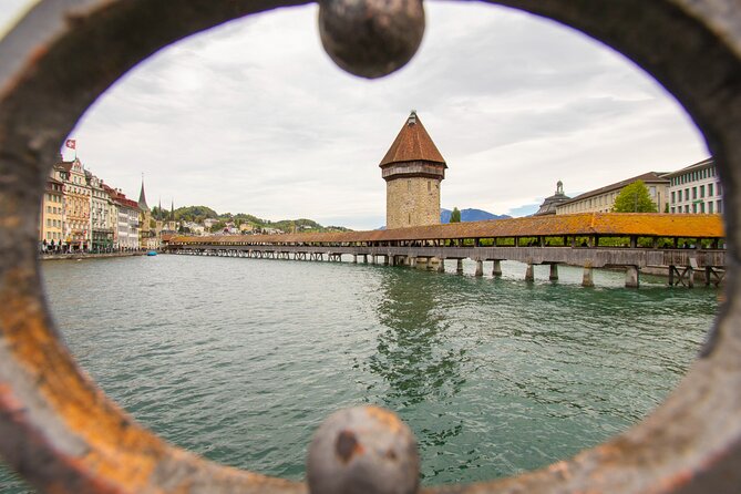 Explore Lucerne in 60 minutes with a Local - What Maria and Roula bring to the walk