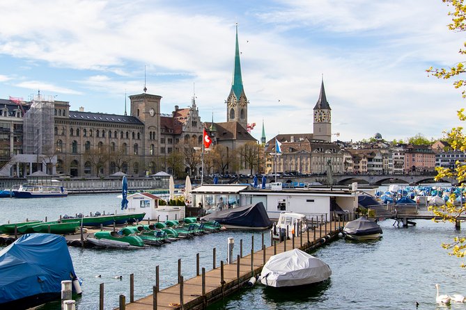 Explore Zurich in 60 minutes with a Local - Grossmünster and Zurich’s unmistakable skyline