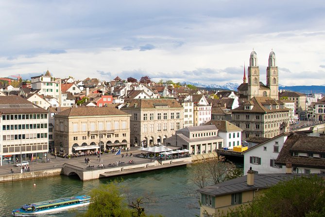 Explore Zurich in 60 minutes with a Local - Fraumünster’s Chagall windows