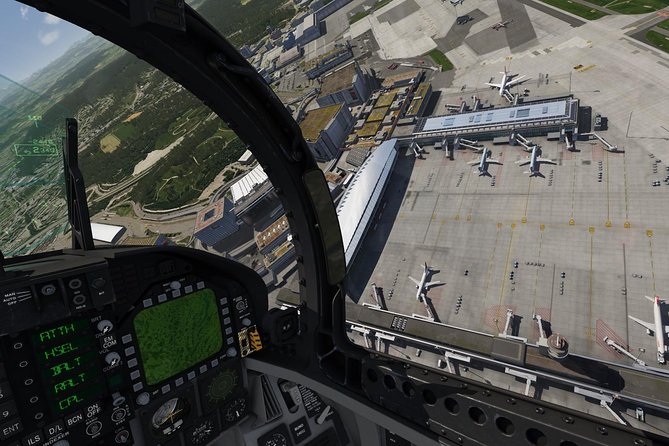 F / A-18 fighter jet flight simulator in Zurich - What makes the simulator feel special