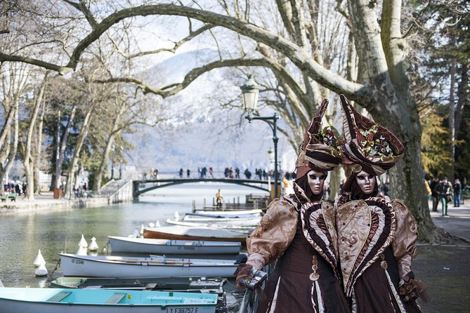 Geneva and Annecy Tour With Optional Lake Geneva Cruise - Walking through Annecy’s canals and medieval center