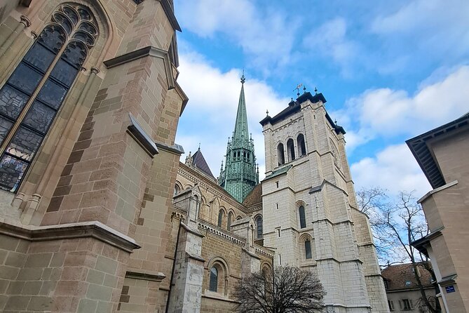Geneva Highlights 2-Hour Introductory Tour - Reformation Wall and Geneva’s Protestant past