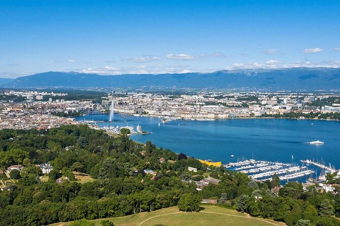 Geneva: Sightseeing of top Places Tour Electric TukTuk 1H15 tour - The Broken Chair and the Nations District