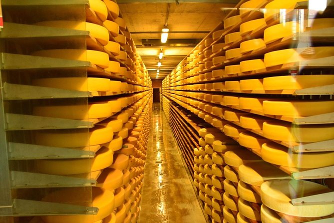 Geneva to Gruyère Private Day Trip. Cheese & Chocolate Tour - Leaving Geneva in a private minibus