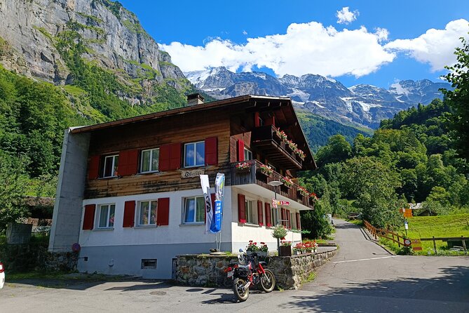 Interlaken Full-Day Highlights Tour with a Local by Private Car - Aareschlucht: an easy walk through a dramatic gorge