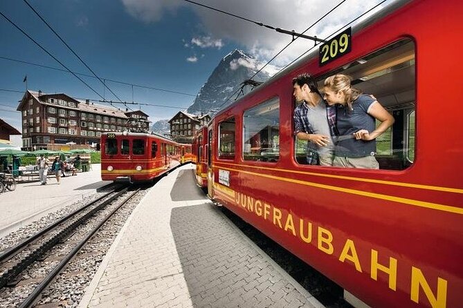 Jungfraujoch Day Trip from Zurich: Swiss Alps & Bernese Oberland - Walking through the Ice Palace