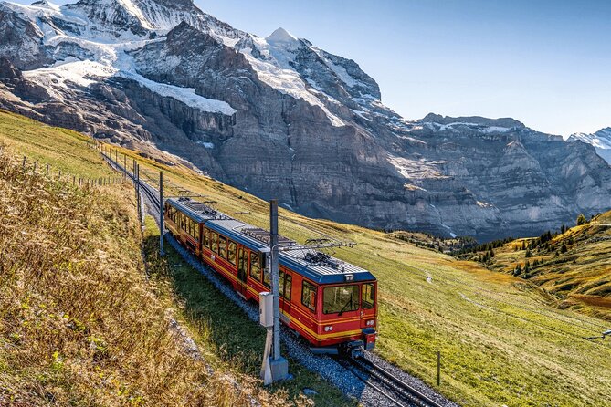 Jungfraujoch Private Tour – Top of Europe & Lauterbrunnen Valley - From Zurich to Grindelwald in about two hours