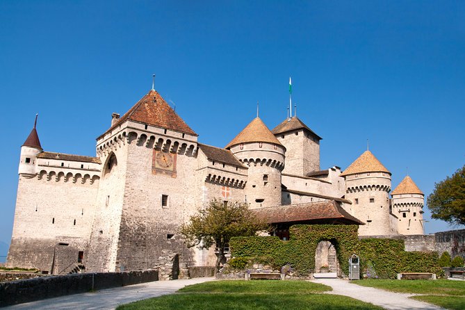 (KTG302) - Day Trip to Montreux & Château de Chillon from Geneva - Château de Chillon beside Lake Geneva