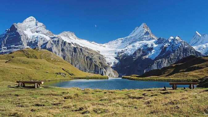 (KTG361) - Interlaken day trip by bus from Geneva - Lauterbrunnen adds the Alpine drama