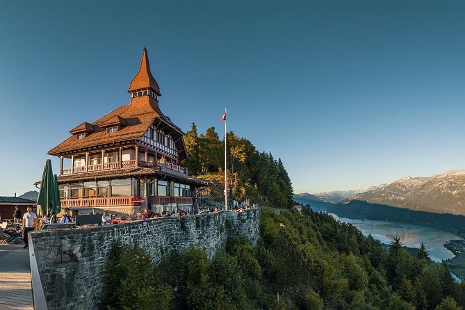 (KTL361) - Interlaken day trip by bus from Lausanne - What the driver-guide adds