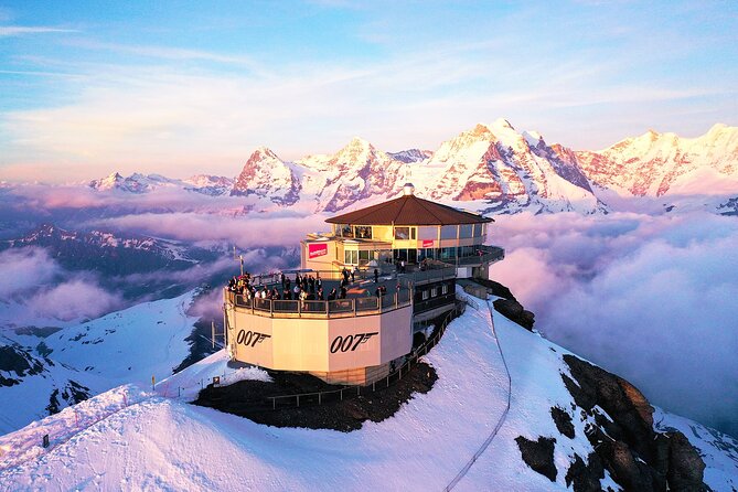 (KTZ362) - Schiltorn, 007 World, small group from Zurich - Riding the cable car to Piz Gloria