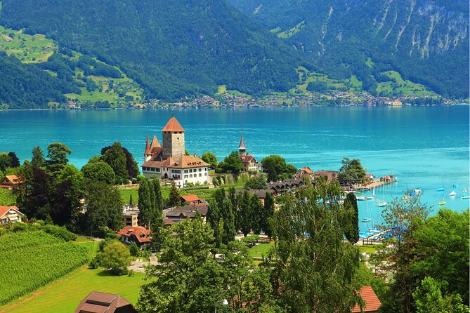 Lucerne:Private Daytrip to Swiss Villages(Interlaken-Grindelwald) - Lauterbrunnen’s steep valley walls