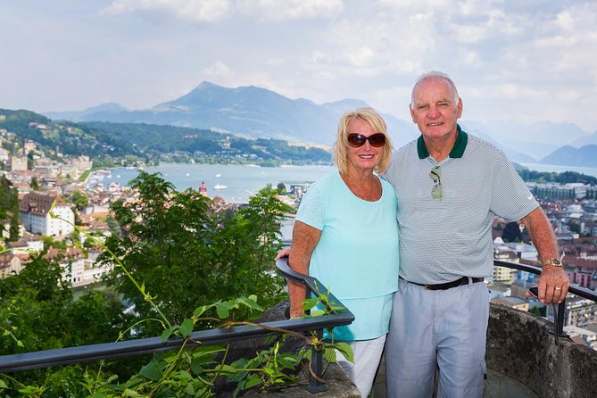 Lucerne Private Walking Tour with a castle visit! - The Lion Monument and an important caveat