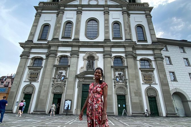Lucerne Walking Tour and Beer Tasting - Old town stories with Amalia, Dave, or Glenn