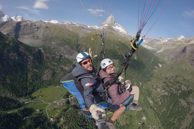 Panoramic Paragliding Flight in Zermatt Matterhorn (15-20min) - Meeting at the Gornergrat Railway station