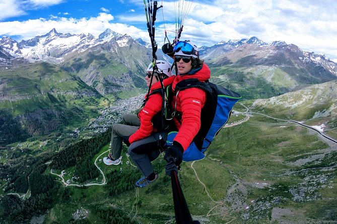Paragliding mountain flight - The tandem flight with your instructor