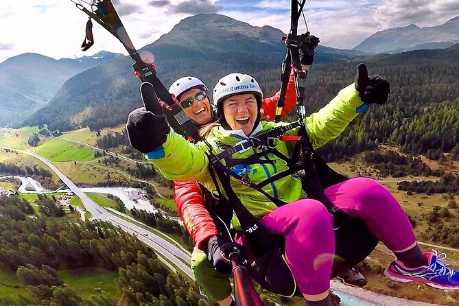Paragliding Tandem Flights in Engadin - Why the Corvatsch launch makes this flight special
